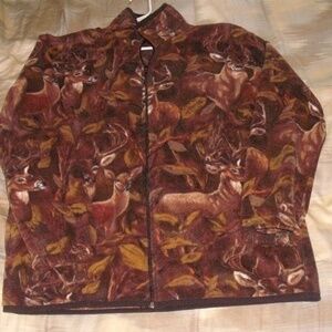 Full zip light weight jacket size L